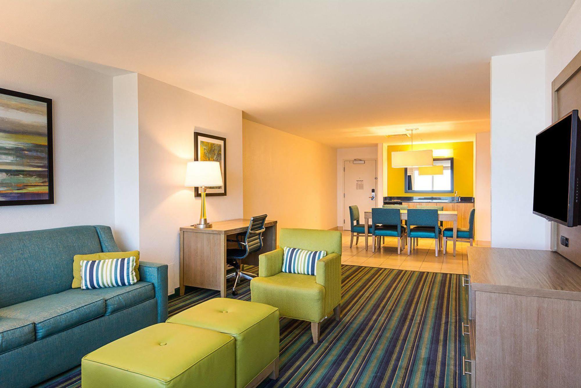Comfort Suites Beachfront Virginia Beach Exteriör bild